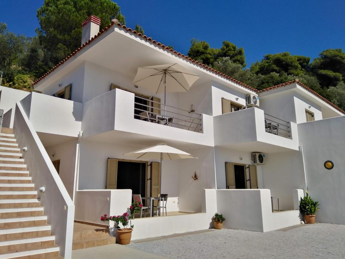 Skiathos Lagoterra Apartments Ngoại thất bức ảnh